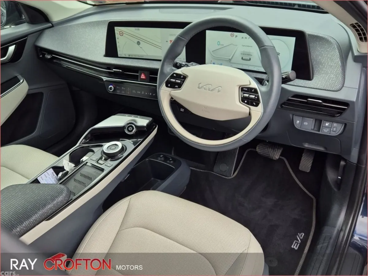 Kia EV6 MPV, Electric, 2023, Blue