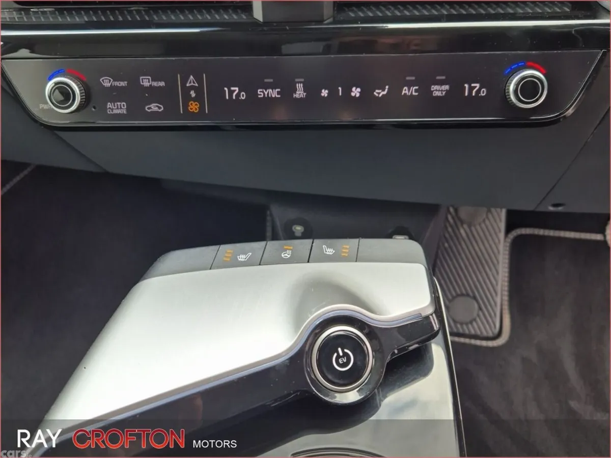 Kia EV6 MPV, Electric, 2023, Blue
