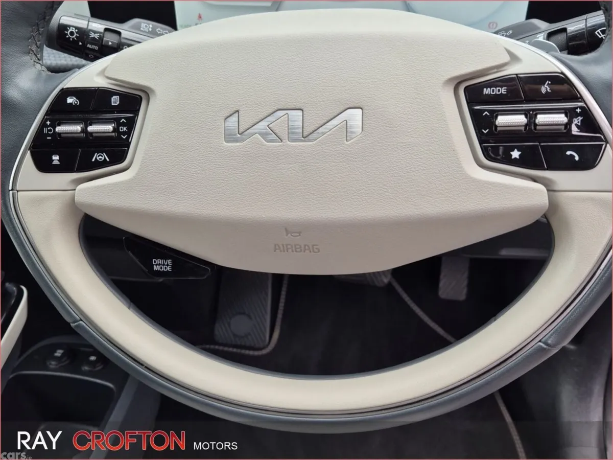 Kia EV6 MPV, Electric, 2023, Blue