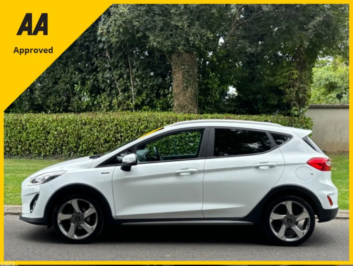 Ford Fiesta Hatchback, Petrol, 2020, White