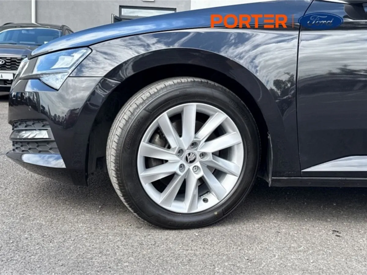 Skoda Superb Saloon, Diesel, 2023, Black