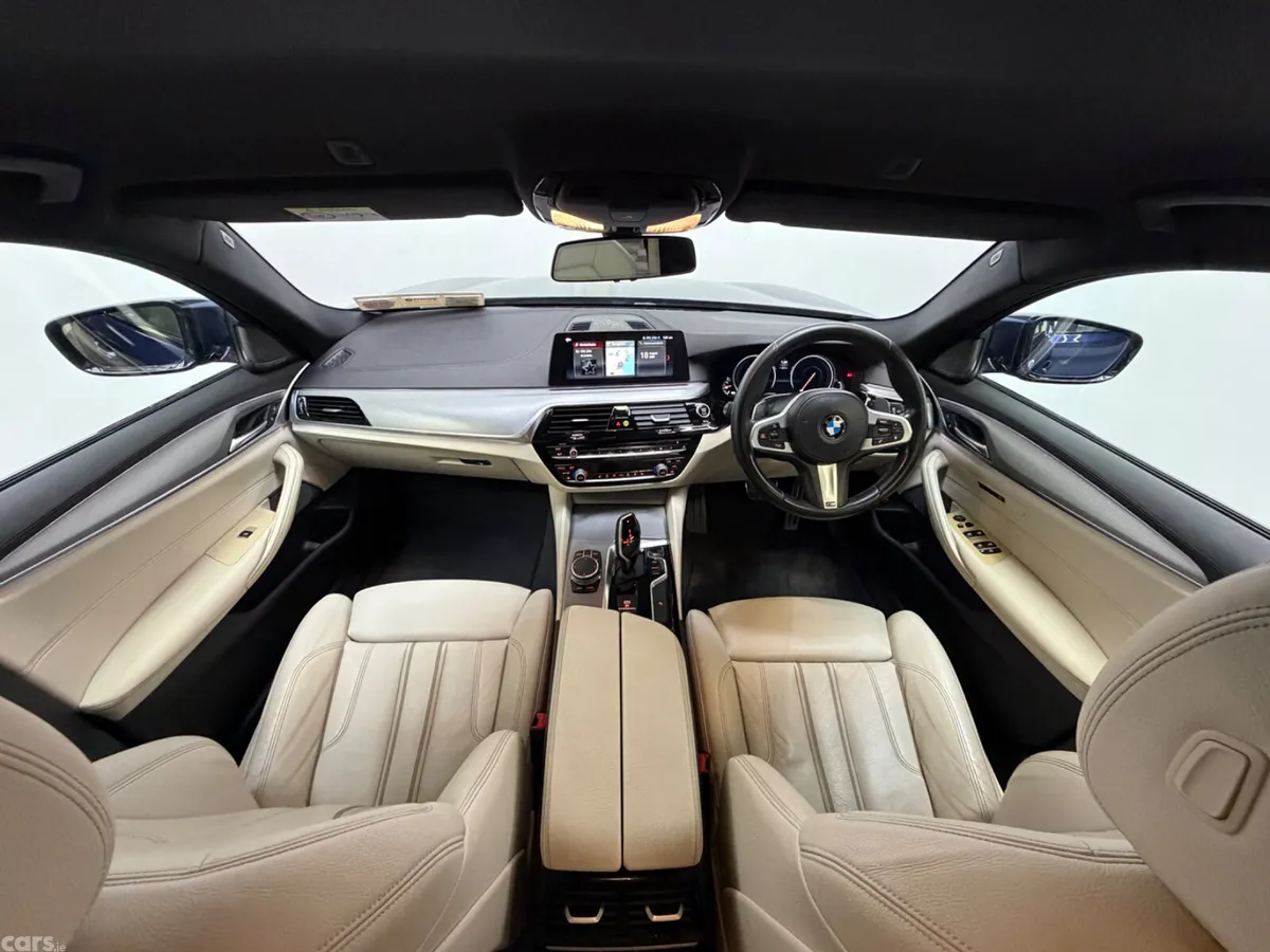 BMW 5-Series Estate, Diesel, 2018, Blue