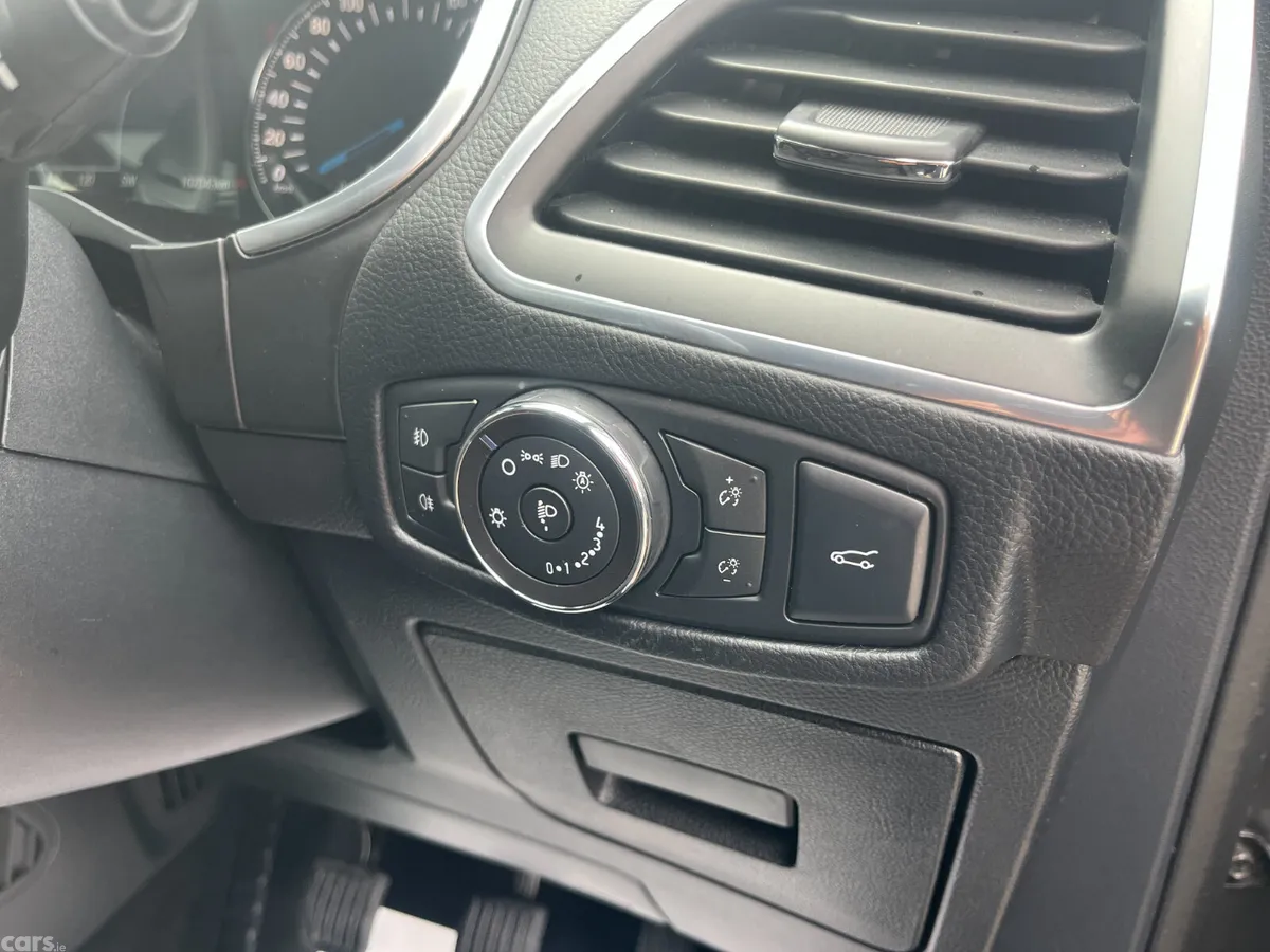 Ford S-Max MPV, Diesel, 2016, Grey
