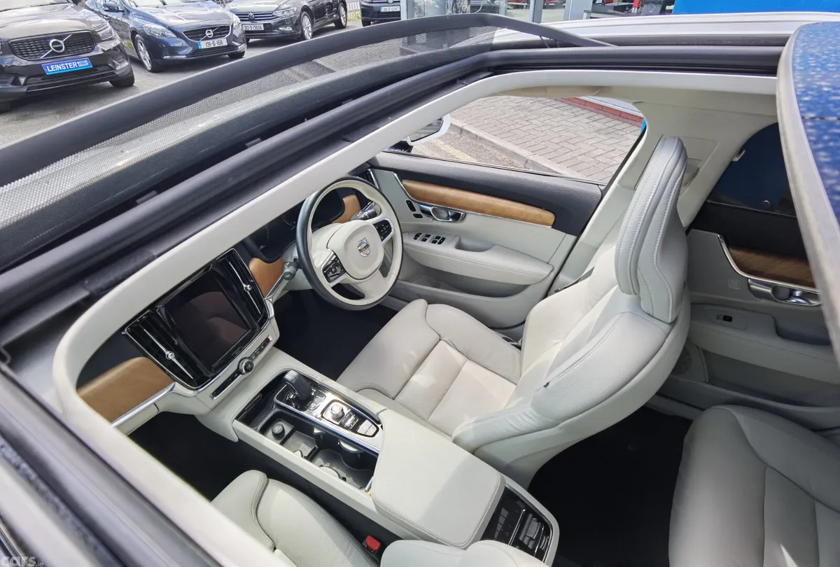 Volvo V90 Estate, Diesel, 2021, White