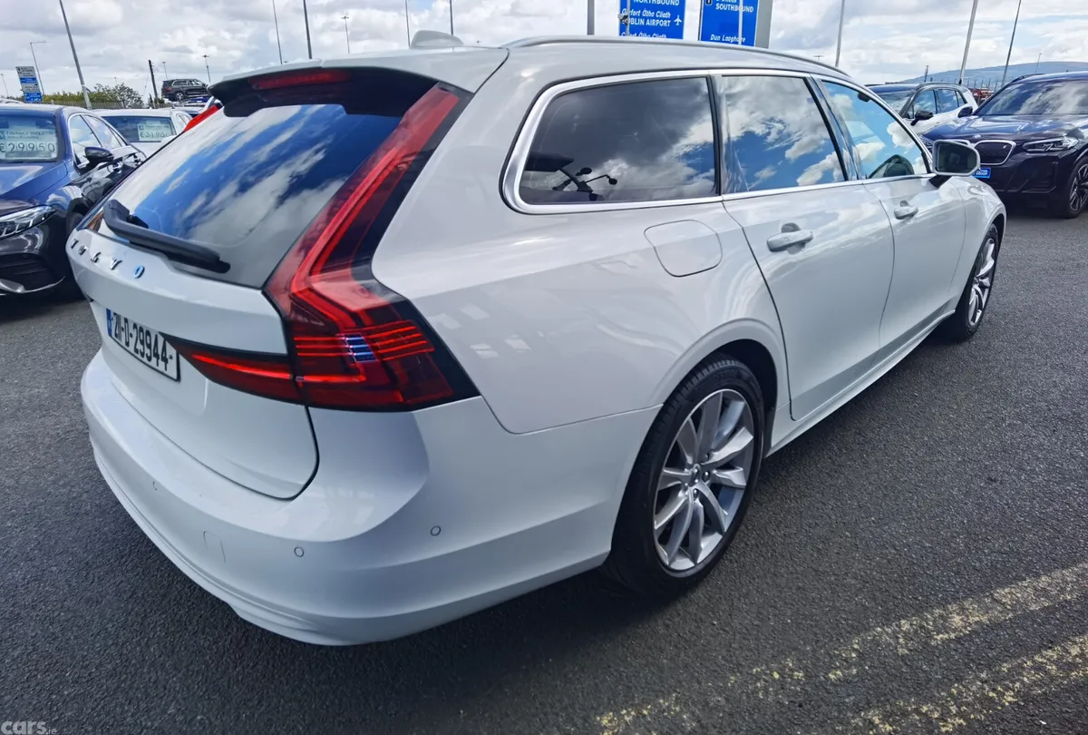 Volvo V90 Estate, Diesel, 2021, White