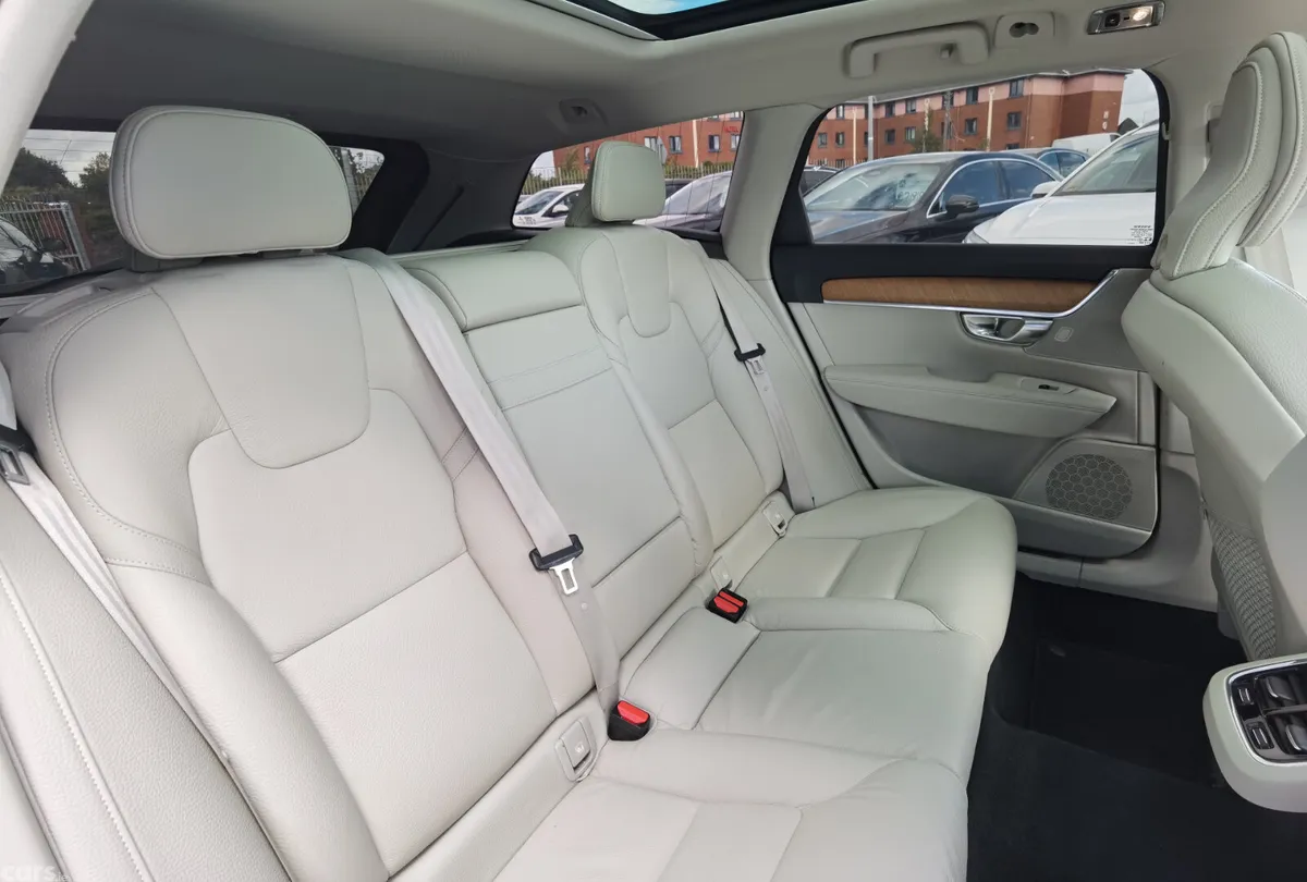 Volvo V90 Estate, Diesel, 2021, White