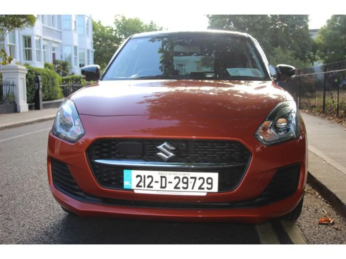Suzuki Swift Hatchback, Petrol Hybrid, 2021, Orange