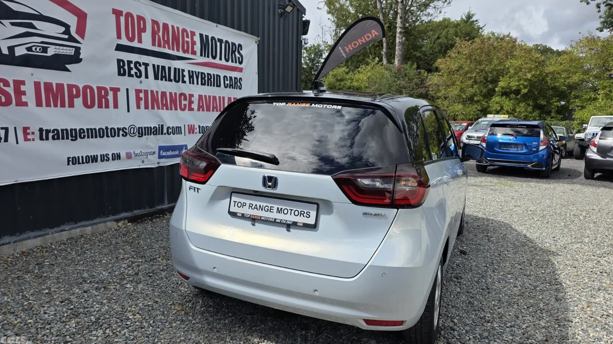 Honda Fit Hatchback, Petrol Hybrid, 2021, White