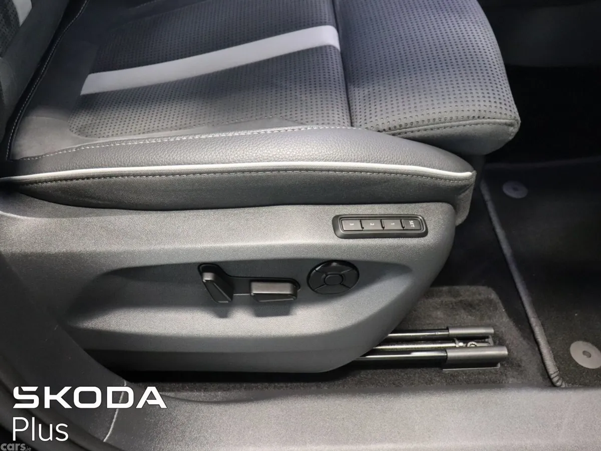 Skoda Kodiaq SUV, Petrol Plug-in Hybrid, 2026, Black