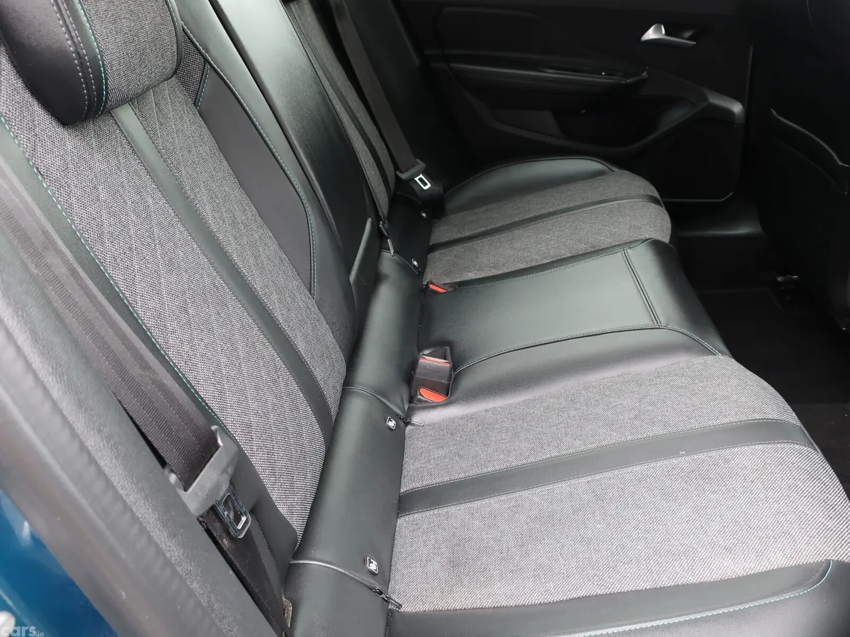 Peugeot 408 Hatchback, Petrol, 2024, Blue