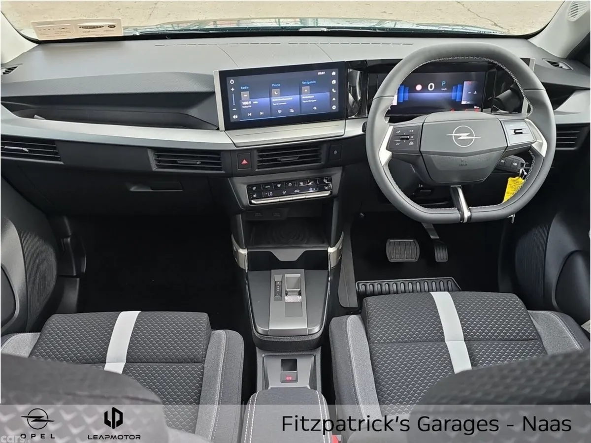 Opel Frontera SUV, Petrol Hybrid, 2026, Green