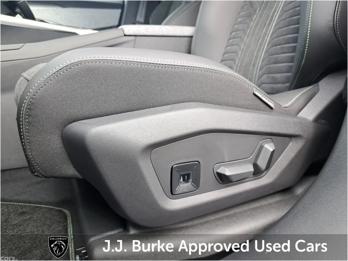 Peugeot 3008 SUV, Electric, 2026, Black