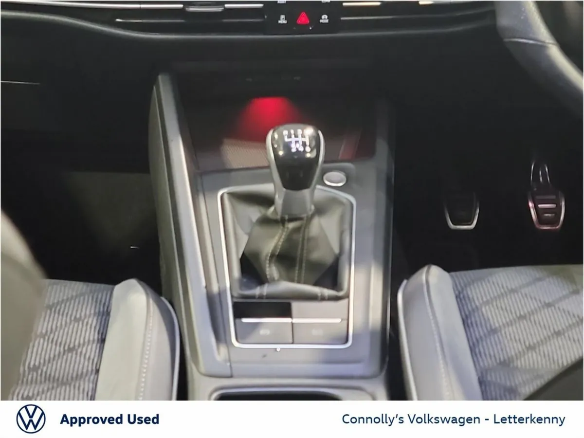 Volkswagen Golf Estate, Diesel, 2024, White