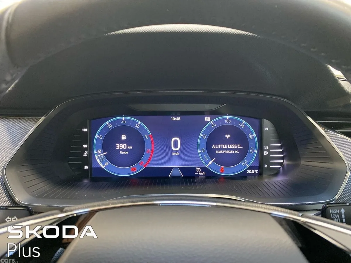 Skoda Octavia Saloon, Petrol, 2023, Blue