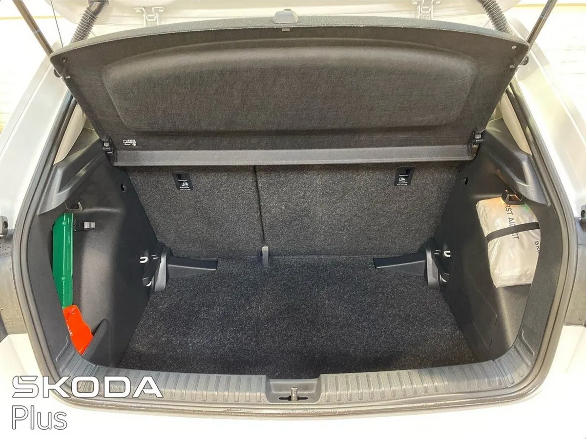 Skoda Fabia Hatchback, Petrol, 2026, White