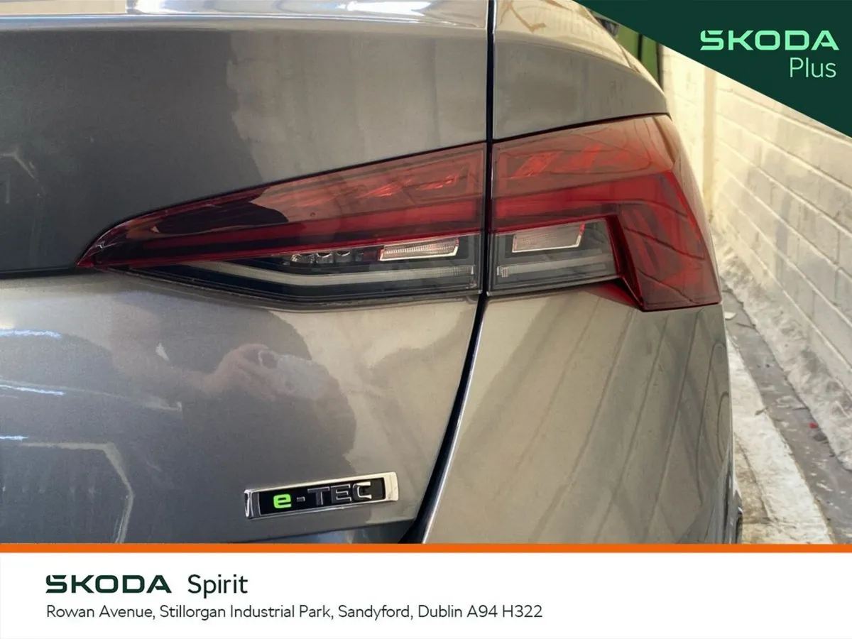 Skoda Octavia Saloon, Petrol Hybrid, 2024, Grey