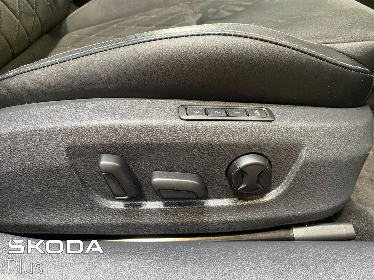 Skoda Superb Saloon, Diesel, 2024, Blue