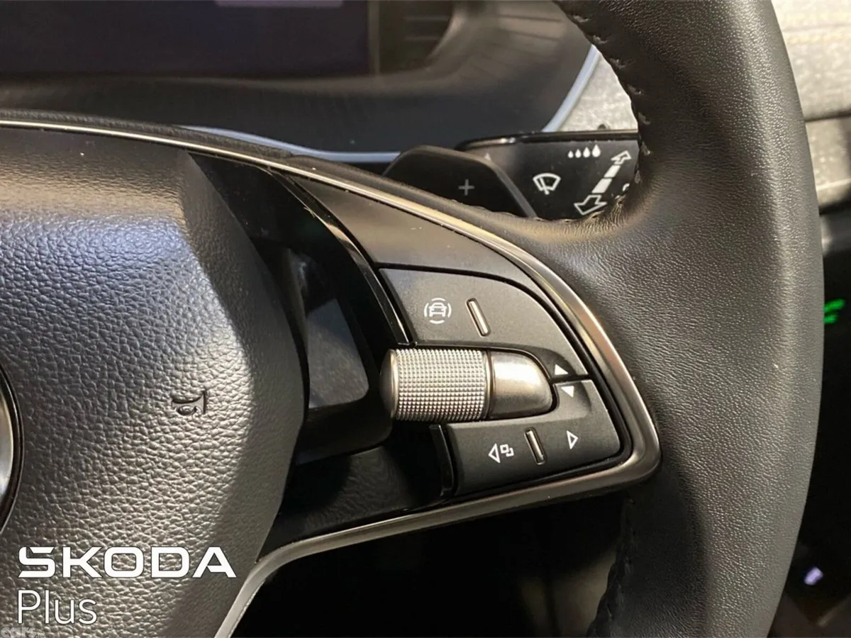 Skoda Octavia Saloon, Diesel, 2024, Grey