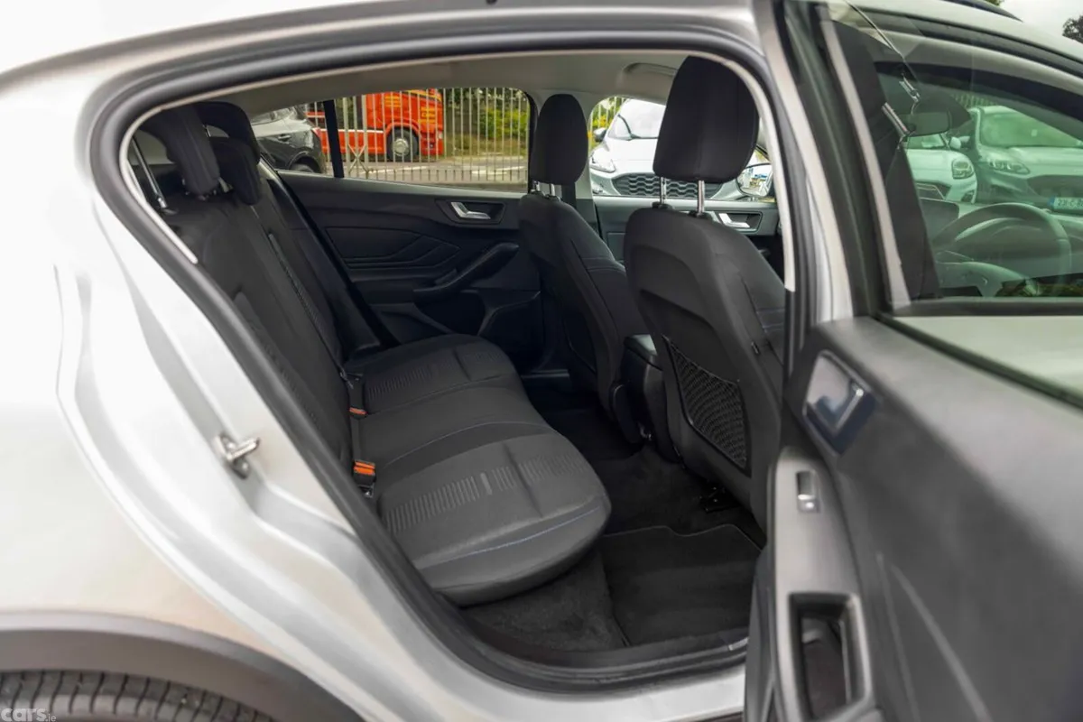 Ford Focus Hatchback, Diesel, 2020, Grey