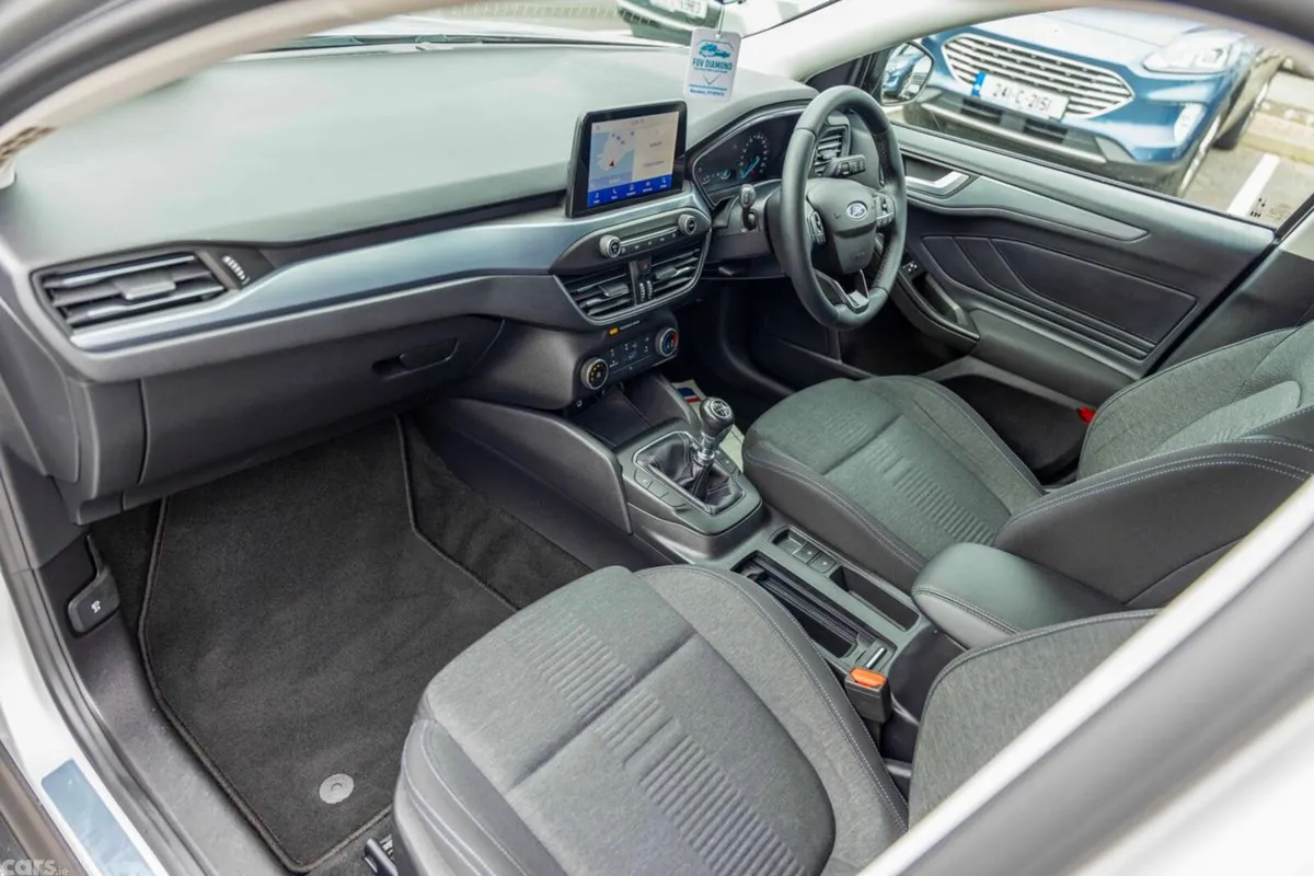 Ford Focus Hatchback, Diesel, 2020, Grey
