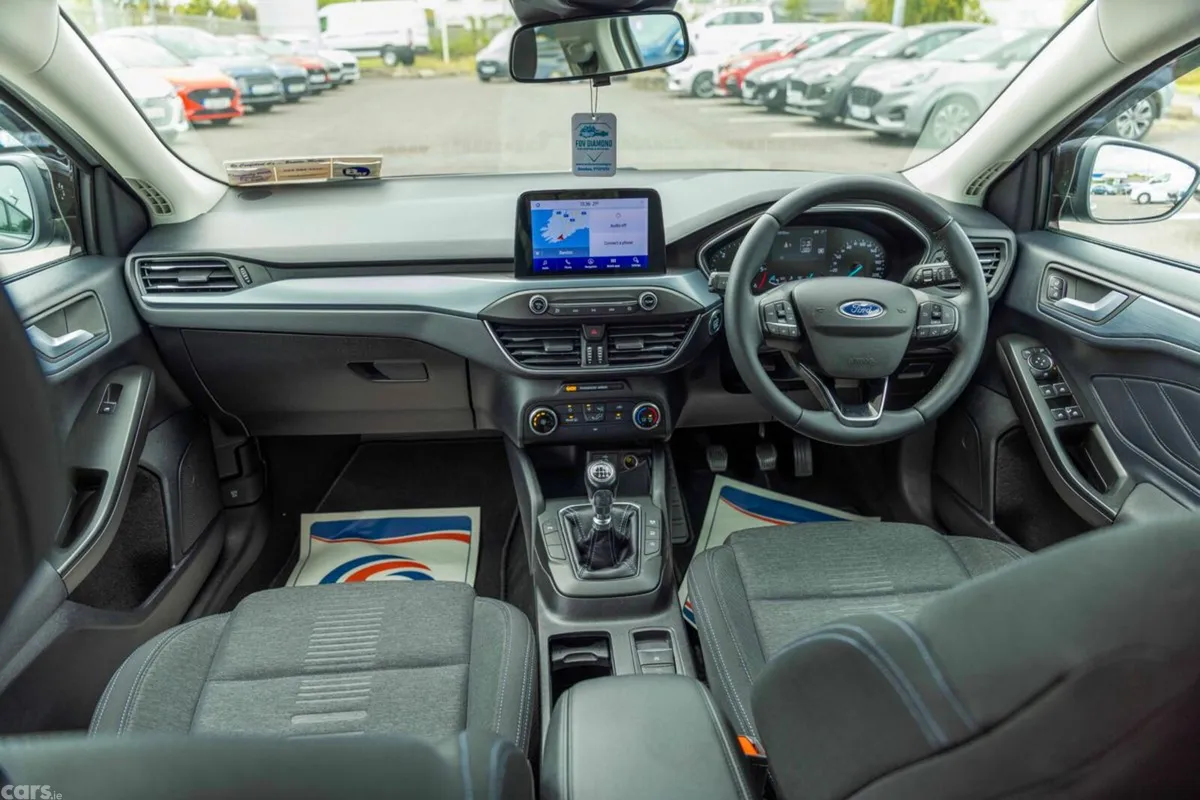 Ford Focus Hatchback, Diesel, 2020, Grey