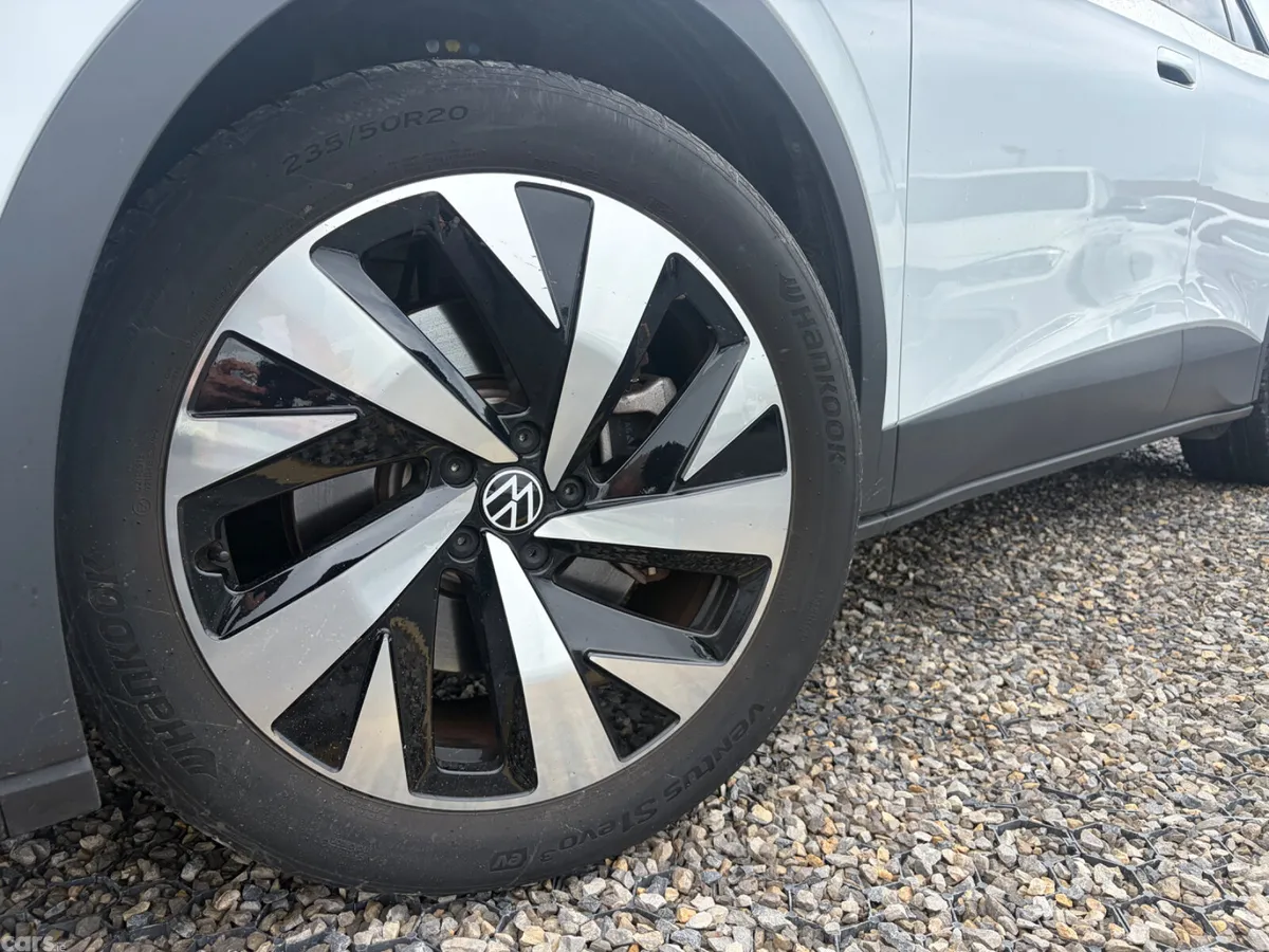 Volkswagen ID.4 Estate, Electric, 2024, White
