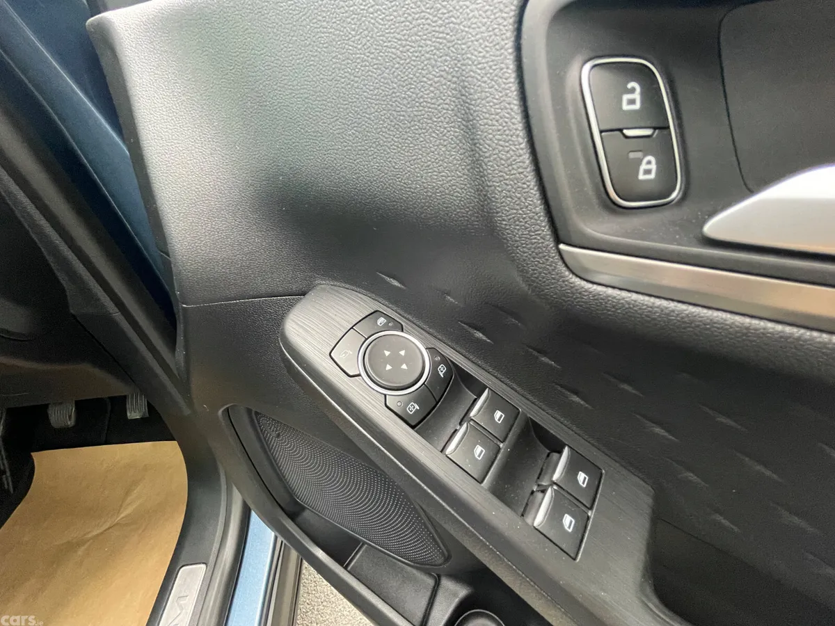 Ford Kuga SUV, Diesel Hybrid, 2021, Blue