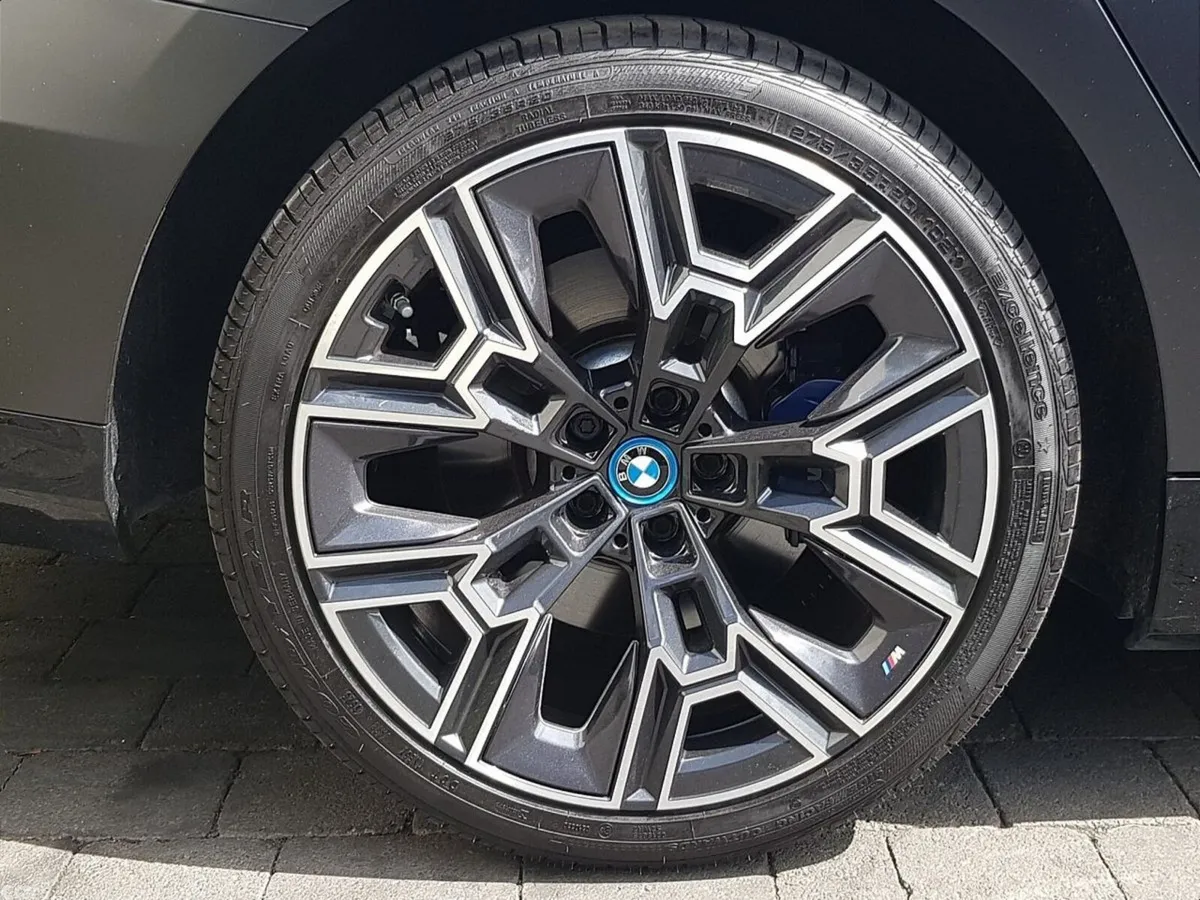 BMW 5-Series Saloon, Petrol Plug-in Hybrid, 2024, Grey