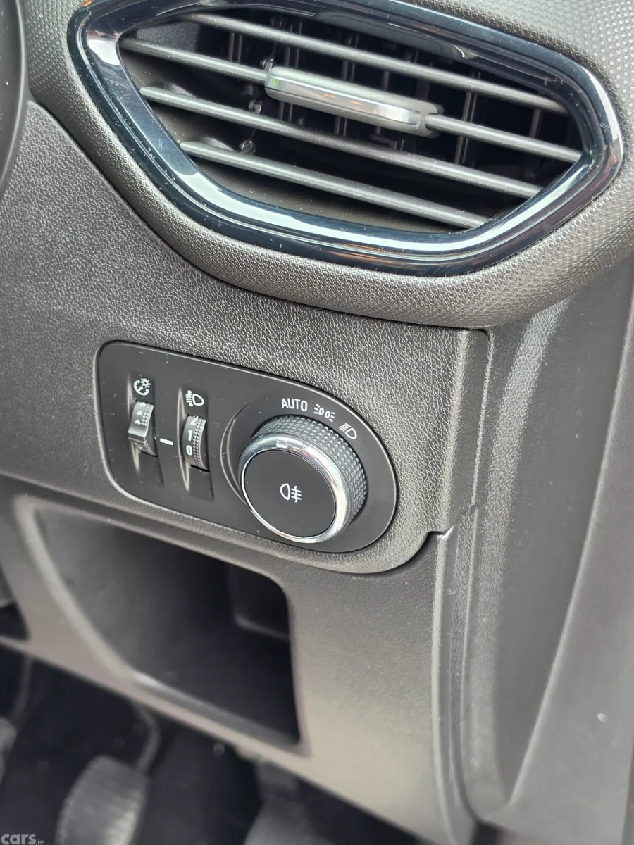 Opel Crossland X SUV, Petrol, 2020, Grey