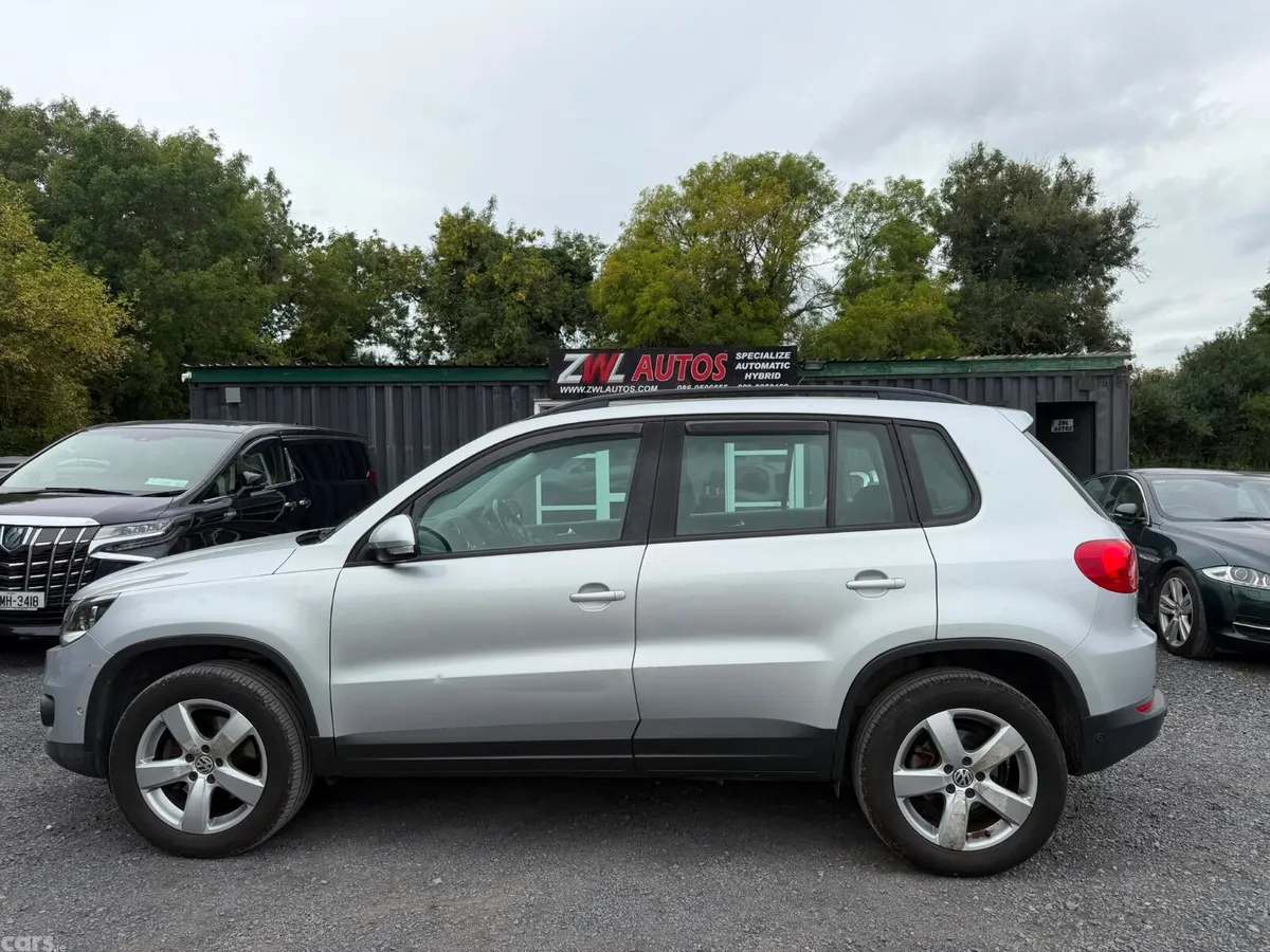 Volkswagen Tiguan SUV, Diesel, 2012, Silver