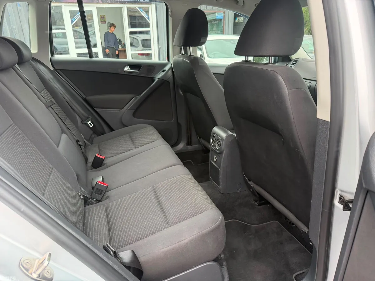 Volkswagen Tiguan SUV, Diesel, 2012, Silver