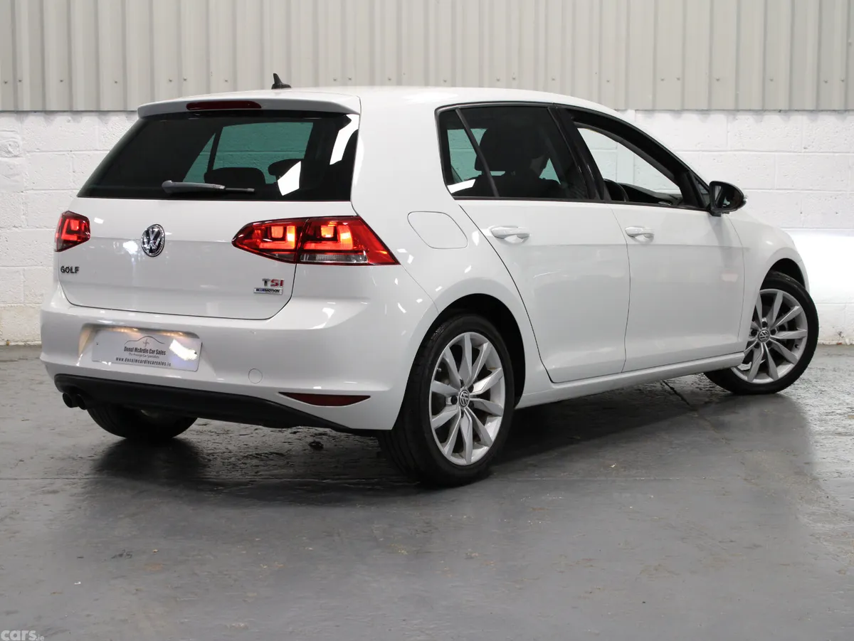 Volkswagen Golf Hatchback, Petrol, 2017, White