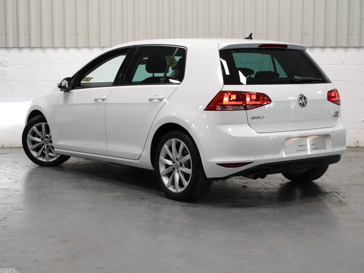 Volkswagen Golf Hatchback, Petrol, 2017, White