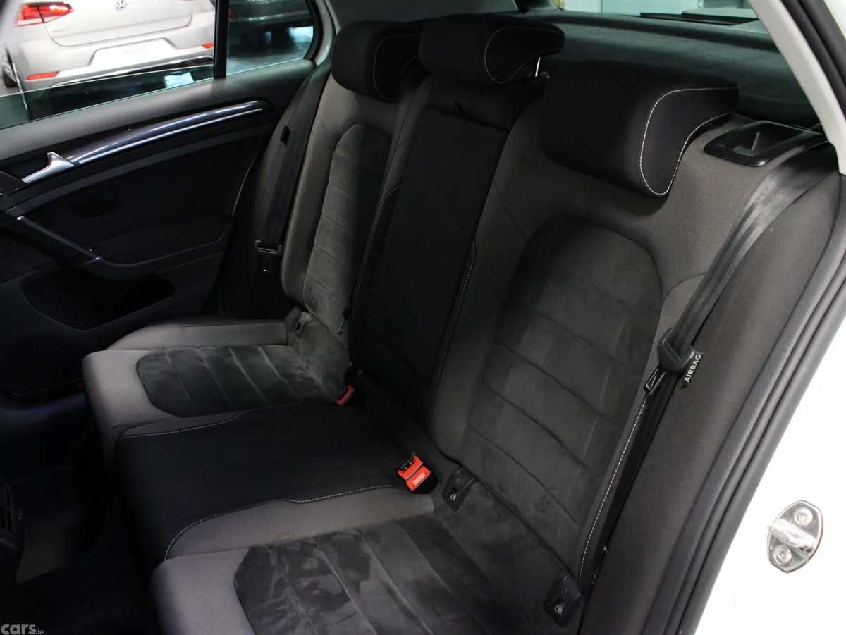 Volkswagen Golf Hatchback, Petrol, 2017, White