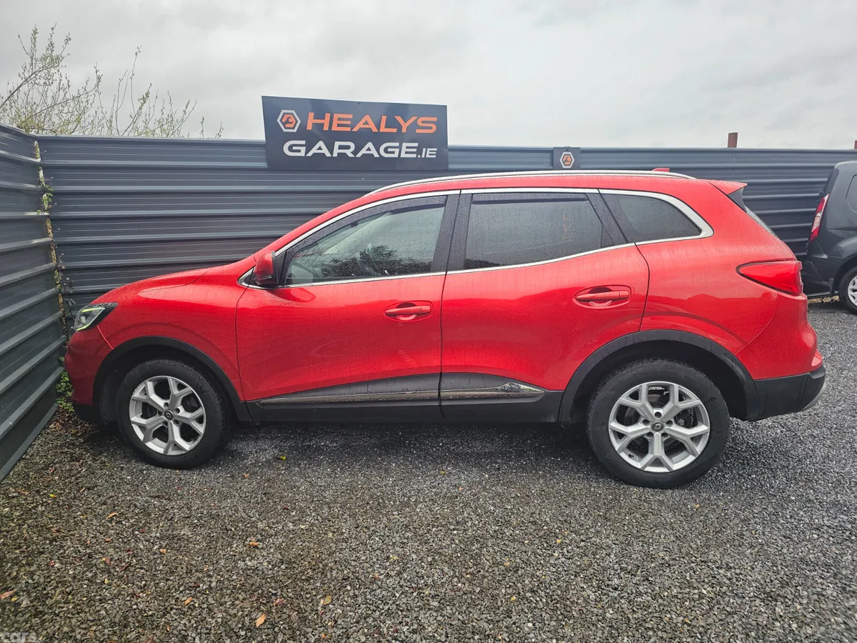Renault Kadjar SUV, Diesel, 2019, Red