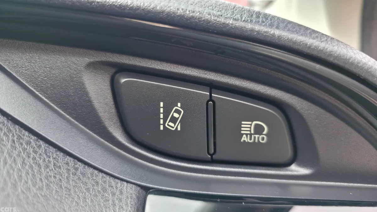 Toyota Vitz Hatchback, Petrol Hybrid, 2018, Blue