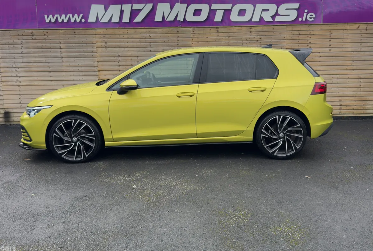 Volkswagen Golf Hatchback, Diesel, 2022, Yellow