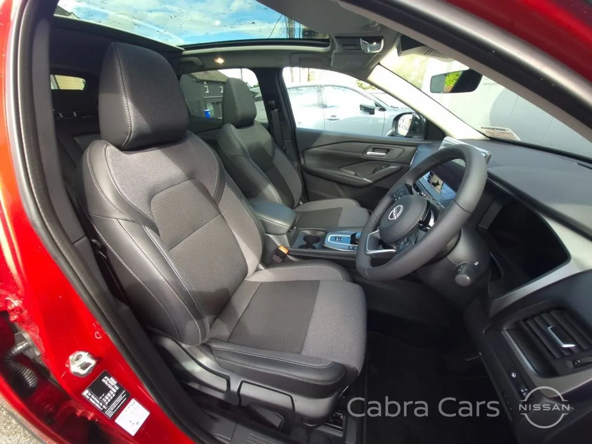 Nissan Qashqai MPV, Petrol Hybrid, 2026, Red