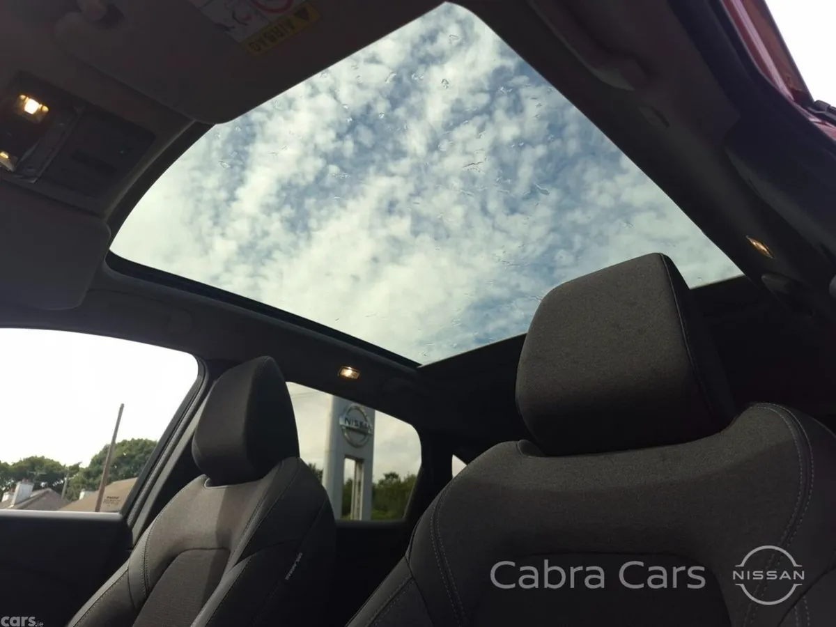 Nissan Qashqai MPV, Petrol Hybrid, 2026, Red
