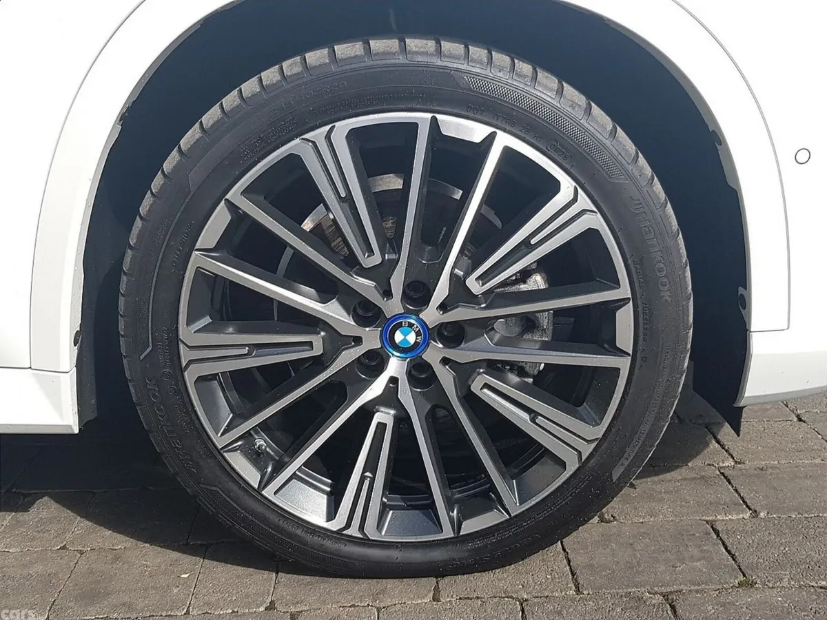 BMW X1 SUV, Petrol Plug-in Hybrid, 2023, White