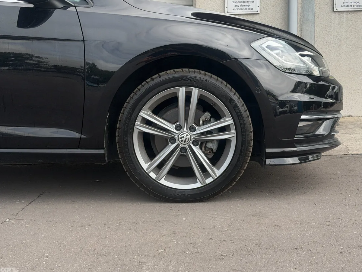 Volkswagen Golf Estate, Petrol, 2021, Black