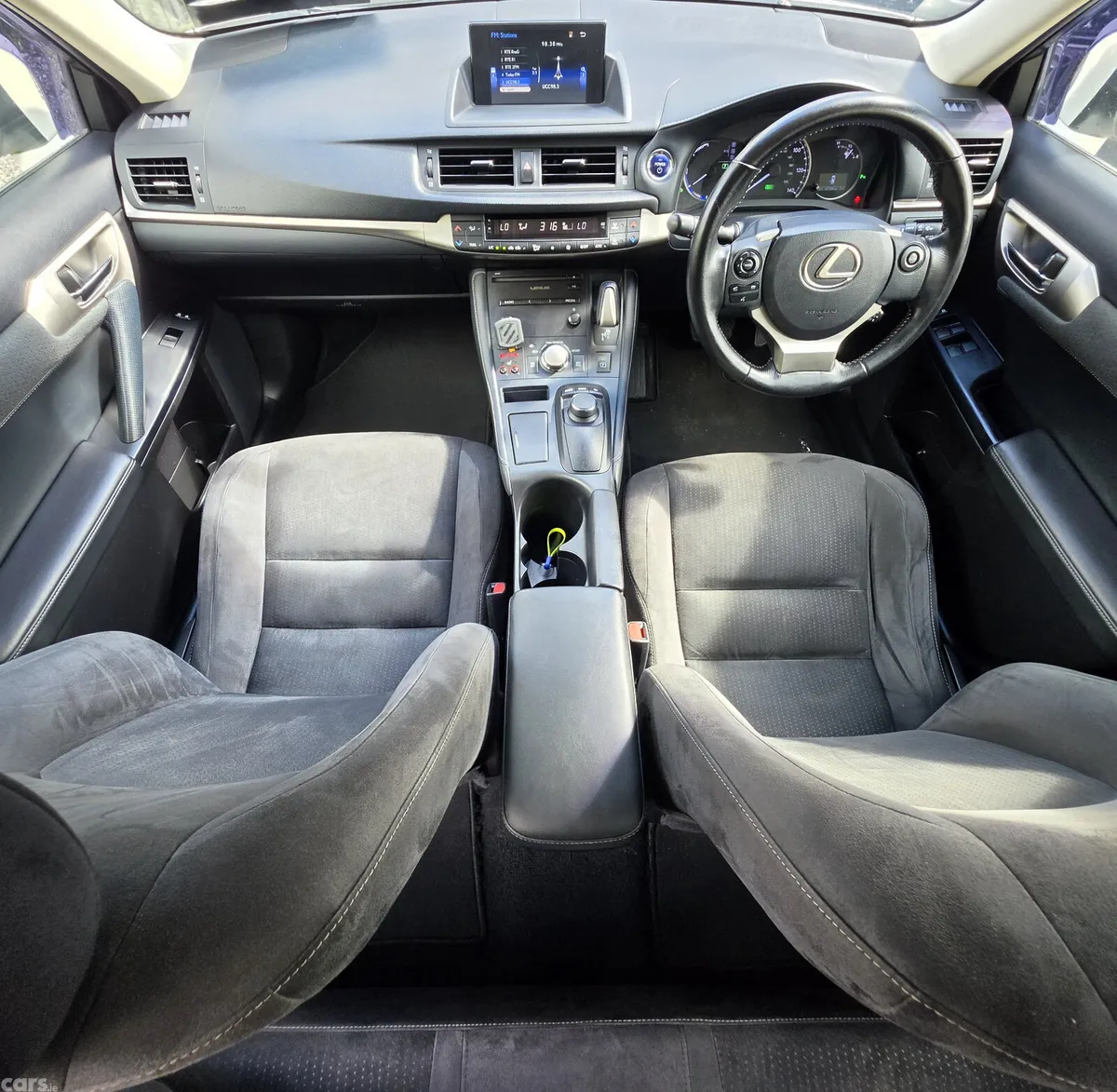 Lexus CT Hatchback, Petrol Hybrid, 2016, White