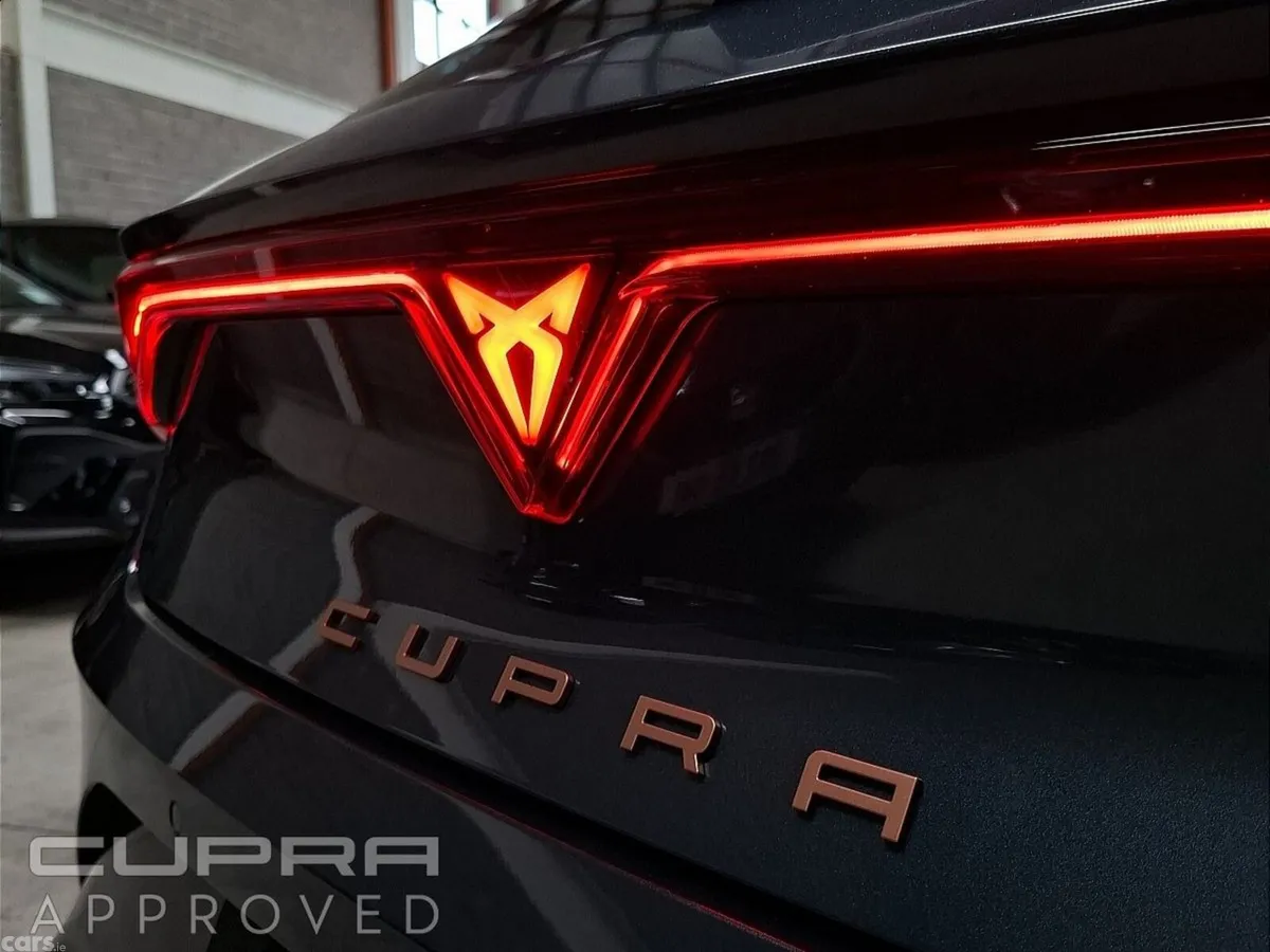 Cupra Leon Estate, Petrol, 2026, Grey