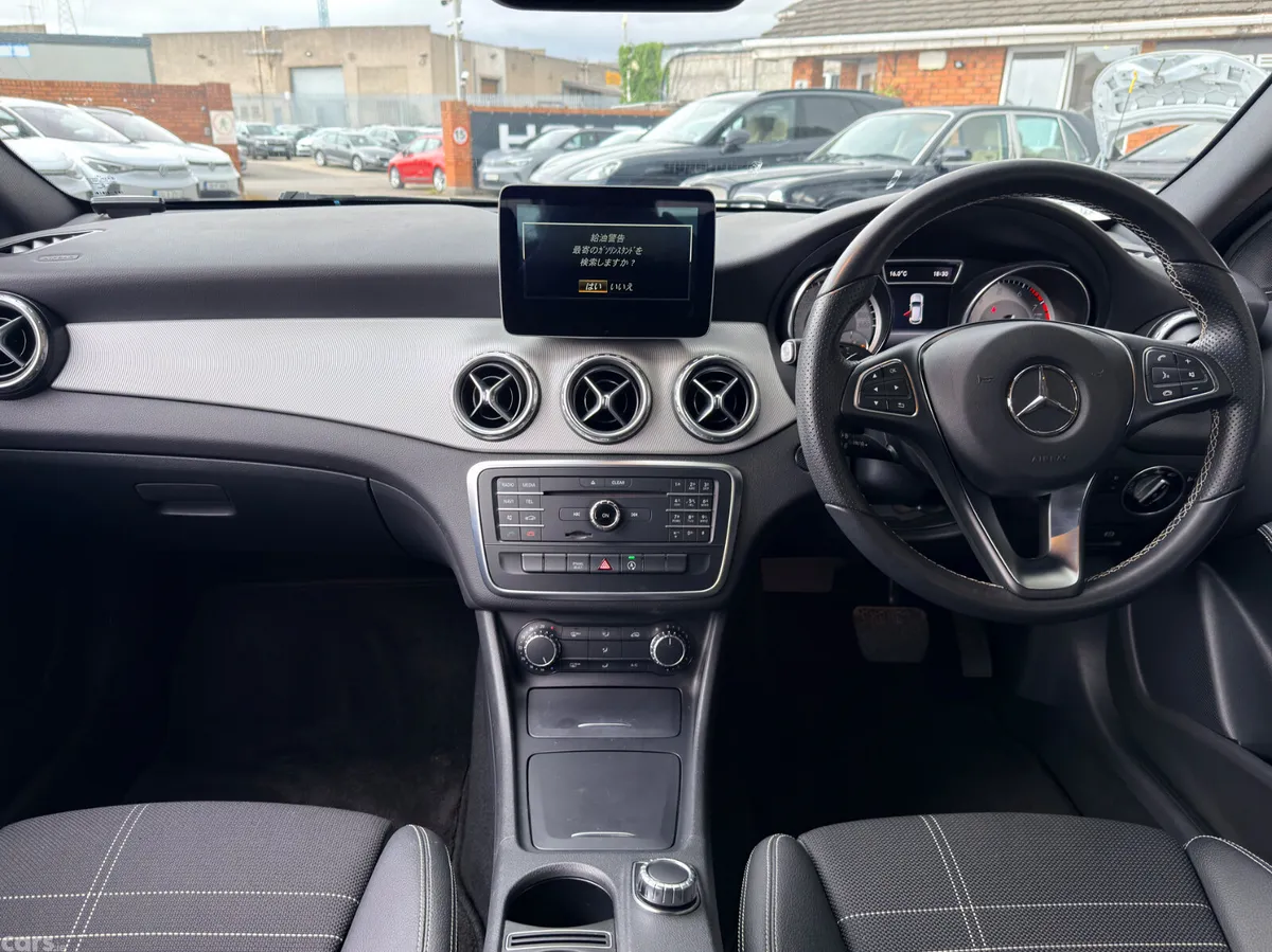 Mercedes-Benz GLA Hatchback, Petrol, 2016, Blue