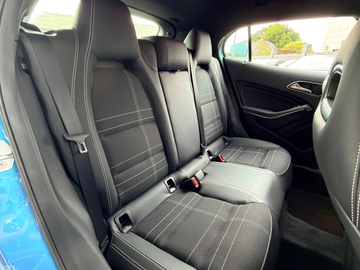 Mercedes-Benz GLA Hatchback, Petrol, 2016, Blue
