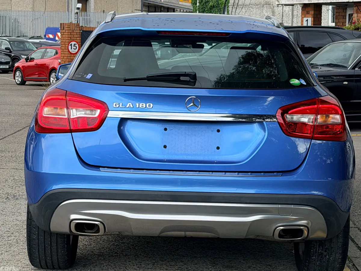 Mercedes-Benz GLA Hatchback, Petrol, 2016, Blue