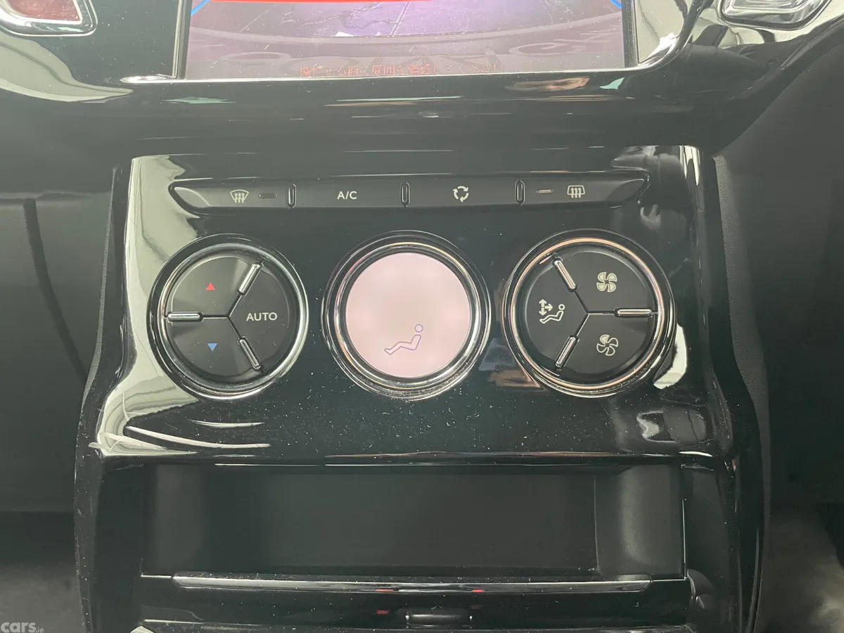 Citroen DS 3 Hatchback, Petrol Hybrid, 2019, White