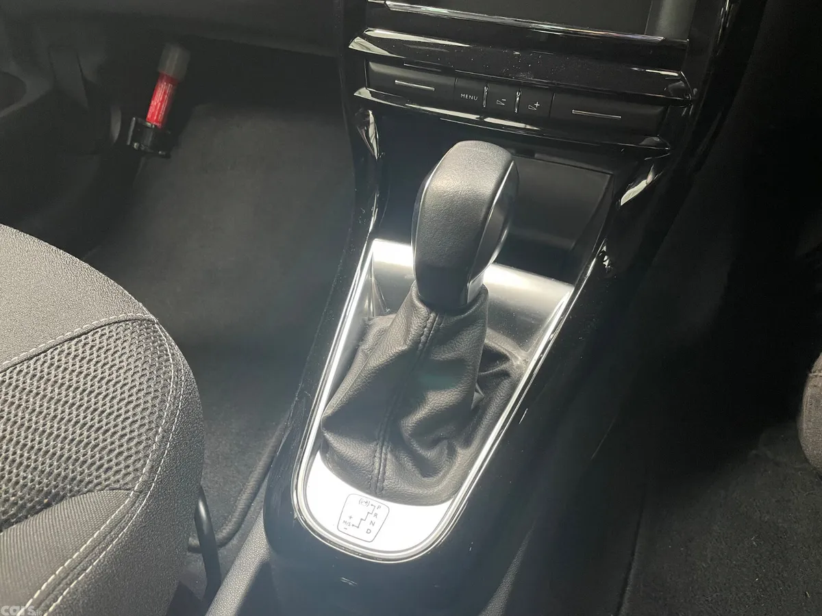 Citroen DS 3 Hatchback, Petrol Hybrid, 2019, White