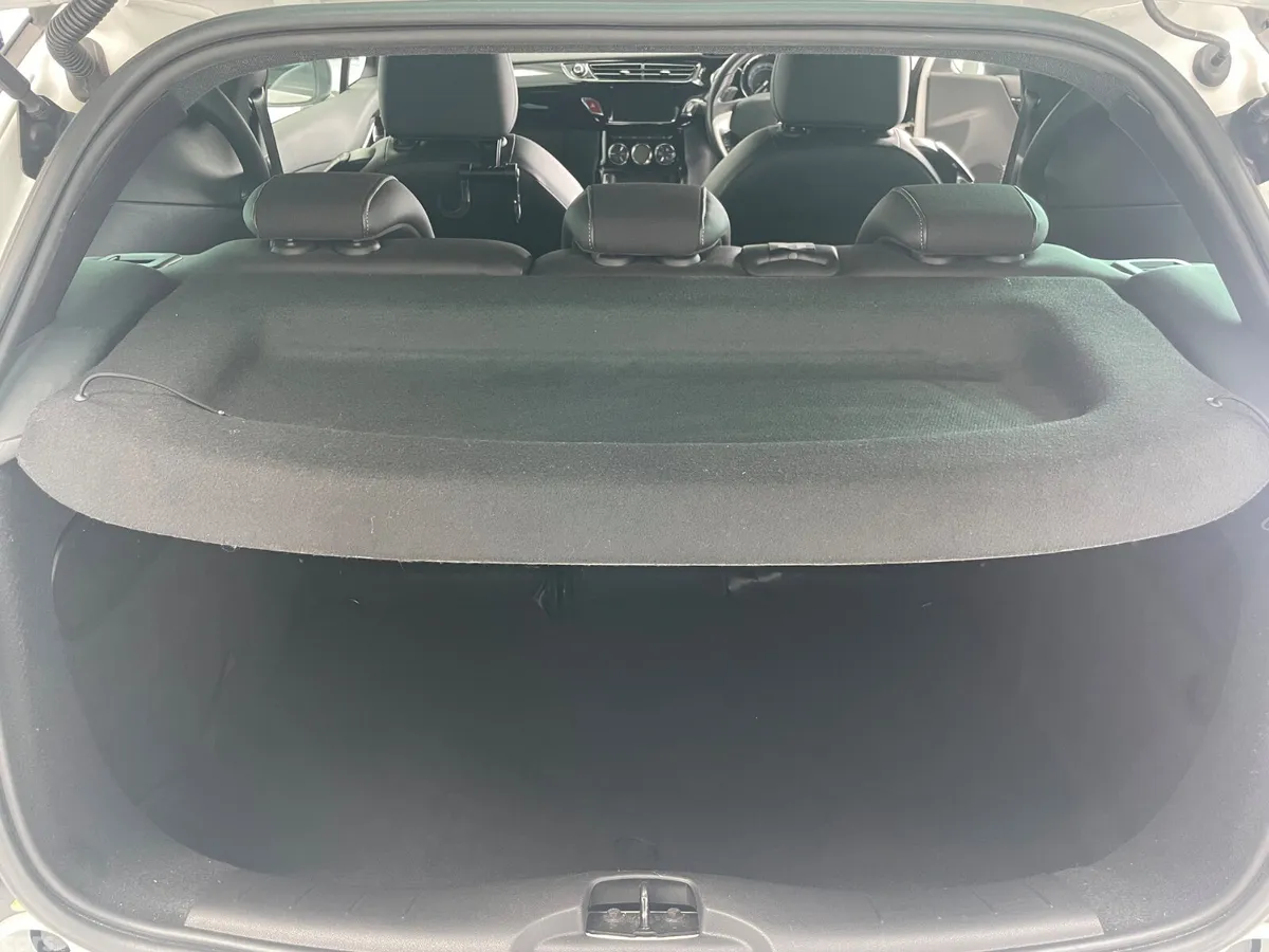 Citroen DS 3 Hatchback, Petrol Hybrid, 2019, White