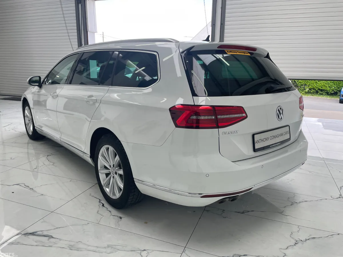 Volkswagen Passat Estate, Diesel, 2019, White